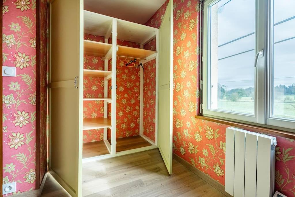 Le Mimosa, Maison De Trans
