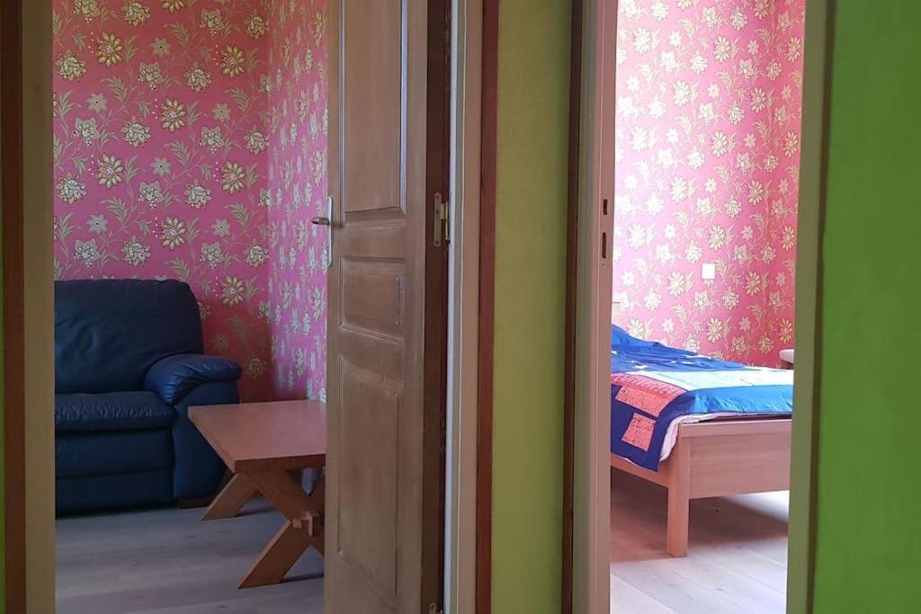 Le Mimosa, Maison De *